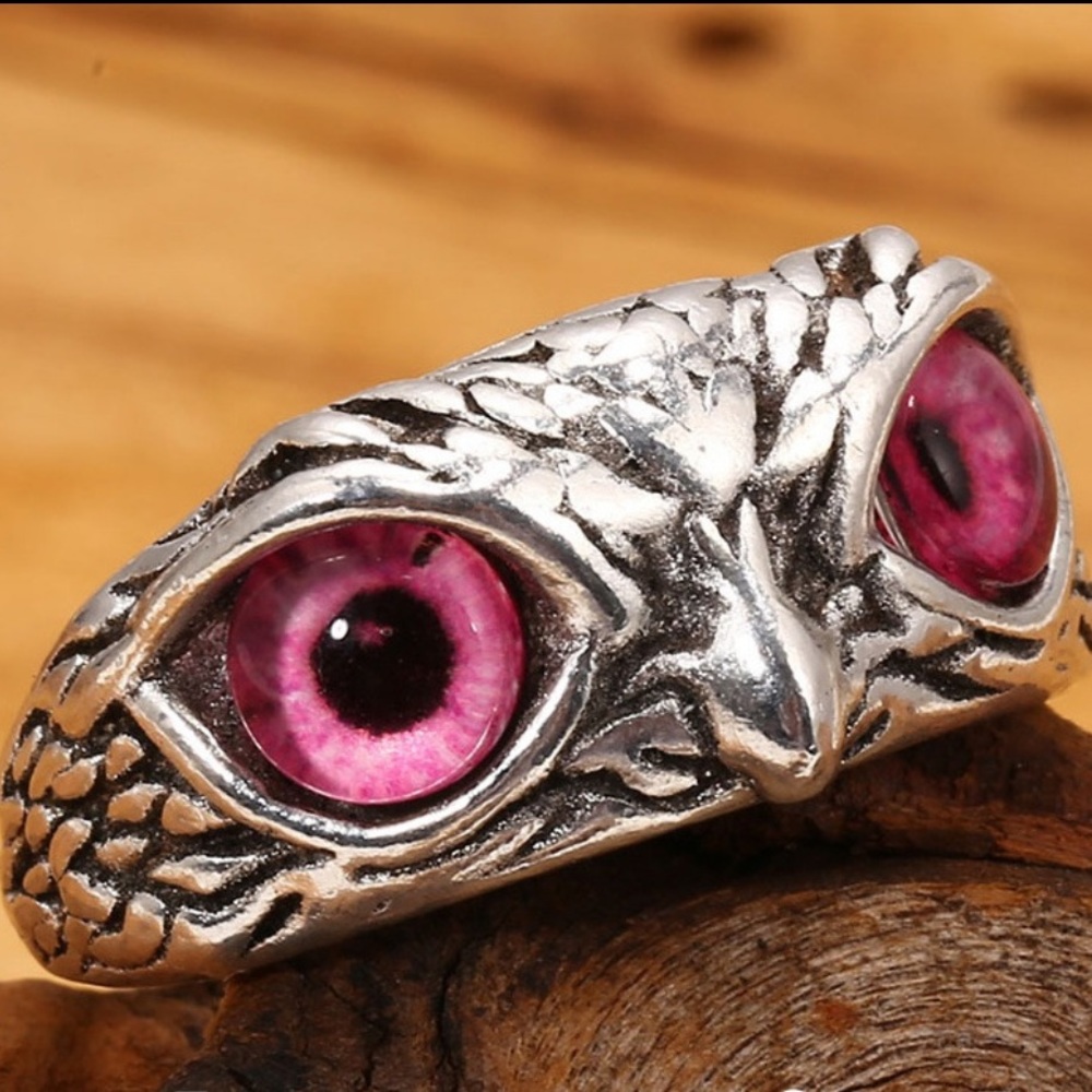 Brand NEW Pink Demon Eye Antique Alloy Owl Ring